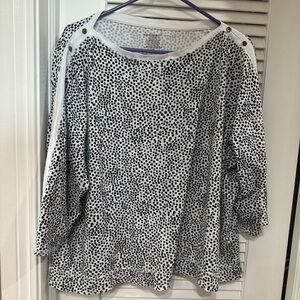 Three quarter length sleeve top size 3x